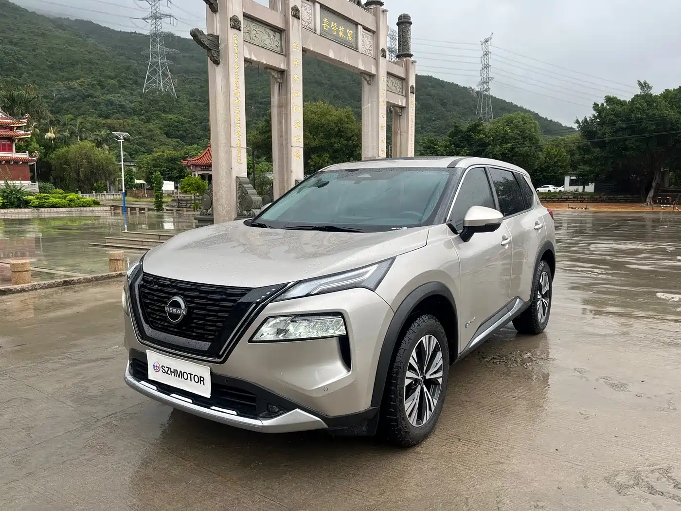NISSAN QIJUN