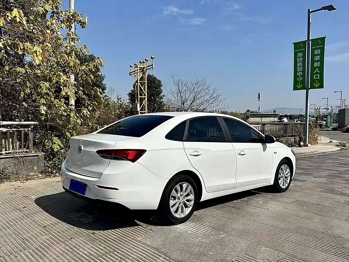 Buick Excelle 2018 18T Automatic Elite фото 3