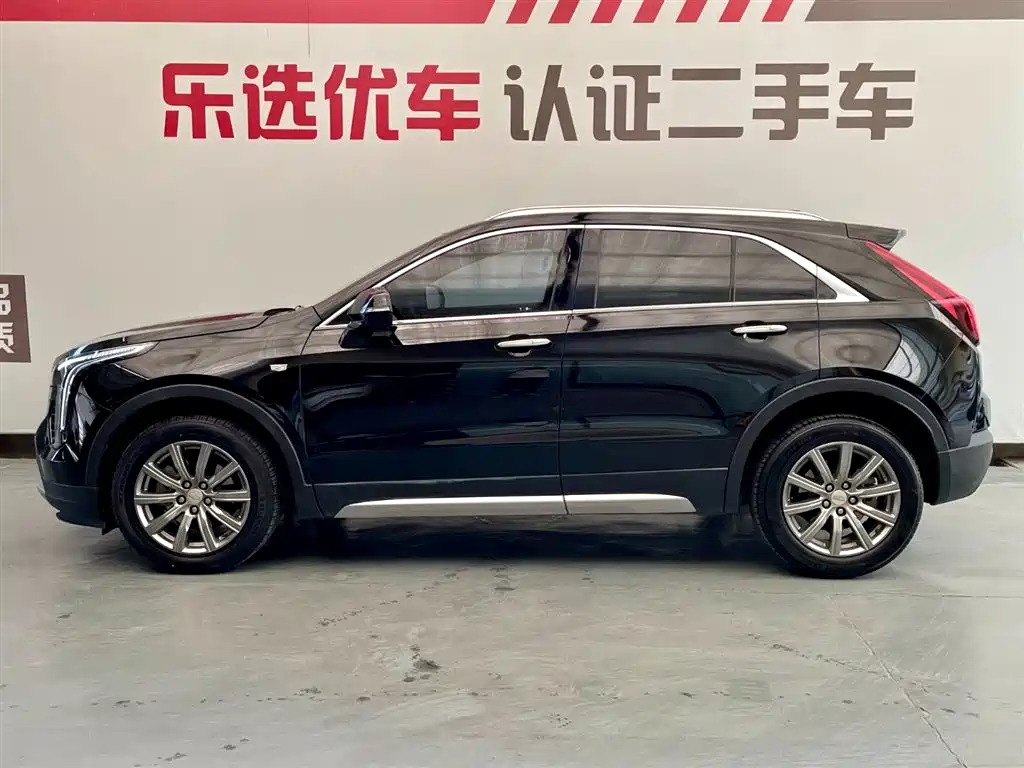 Cadillac XT4 2020 28T FWD Leading Trim фото 3