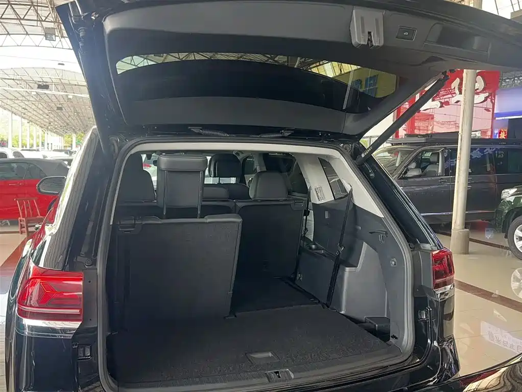 Volkswagen Teramont 2022 380TSI 4MOTION Premium Luxury фото 9