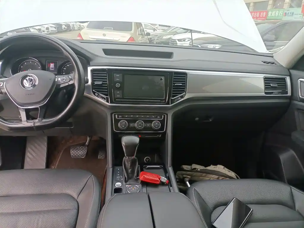 Volkswagen Teramont 2019 380TSI 4WD Luxury Edition China VI фото 9