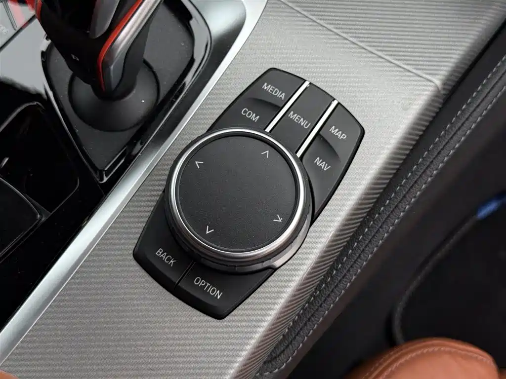 BMW M5 2021 M5 фото 37