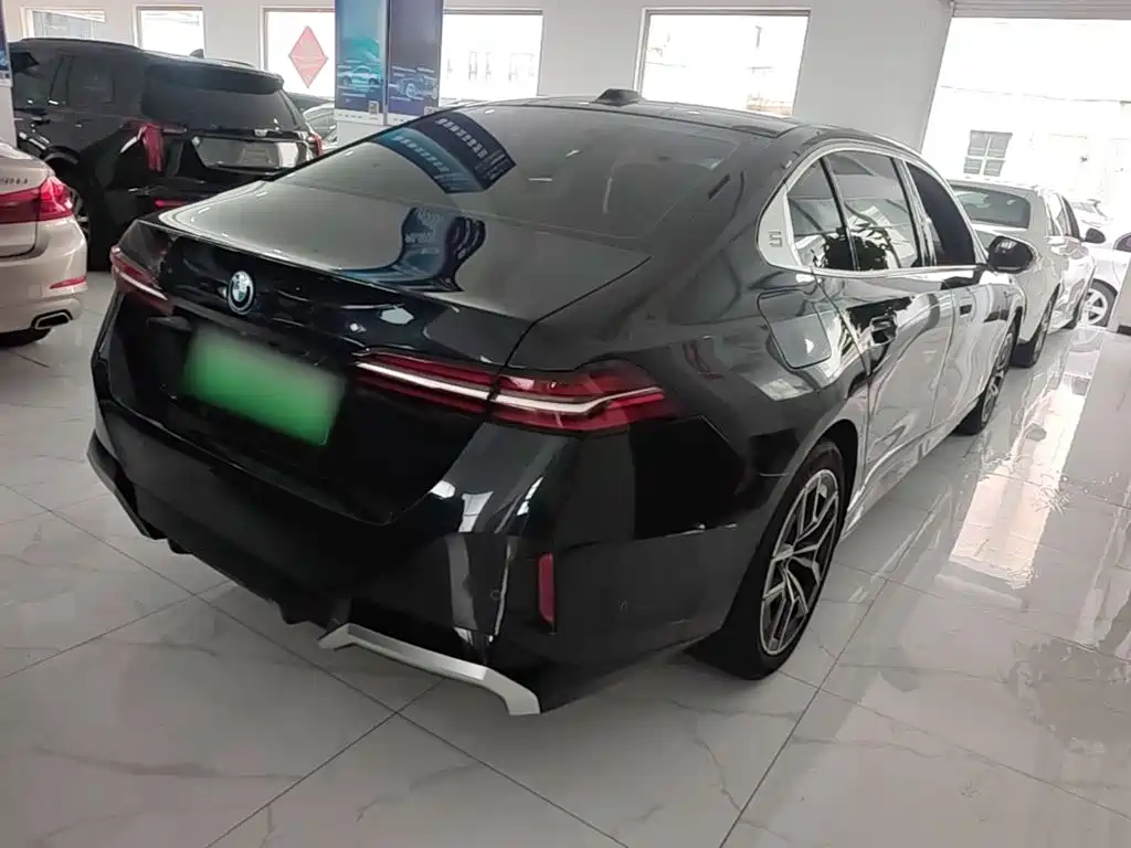 BMW i5 2025 2025 eDrive 35L M Sport Package