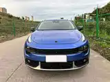 Фото 2 - Lynk & Co 02