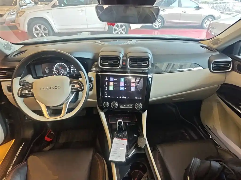 Lynk & Co 02 2018 Model 1.5T DCT 2WD Yao Pro Edition China V фото 10