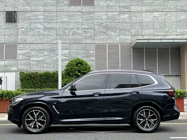 BMW X3 2022 Facelift xDrive25i M Sport Package — фото 3