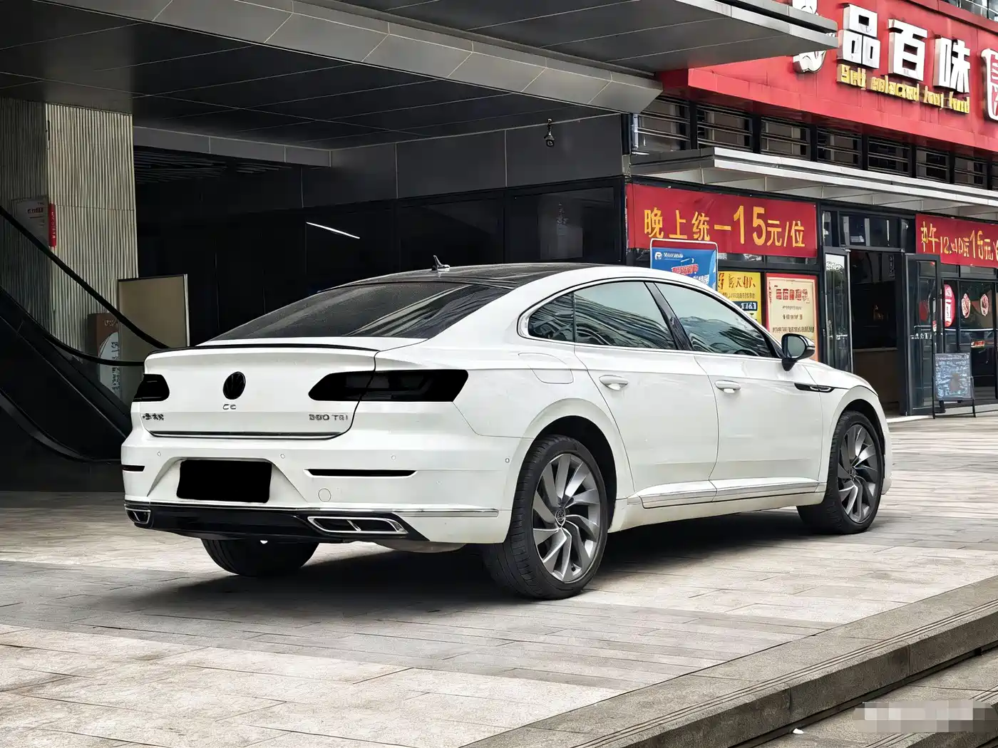 Volkswagen FAW-Volkswagen CC 2023 380TSI Eye-catching Edition фото 7