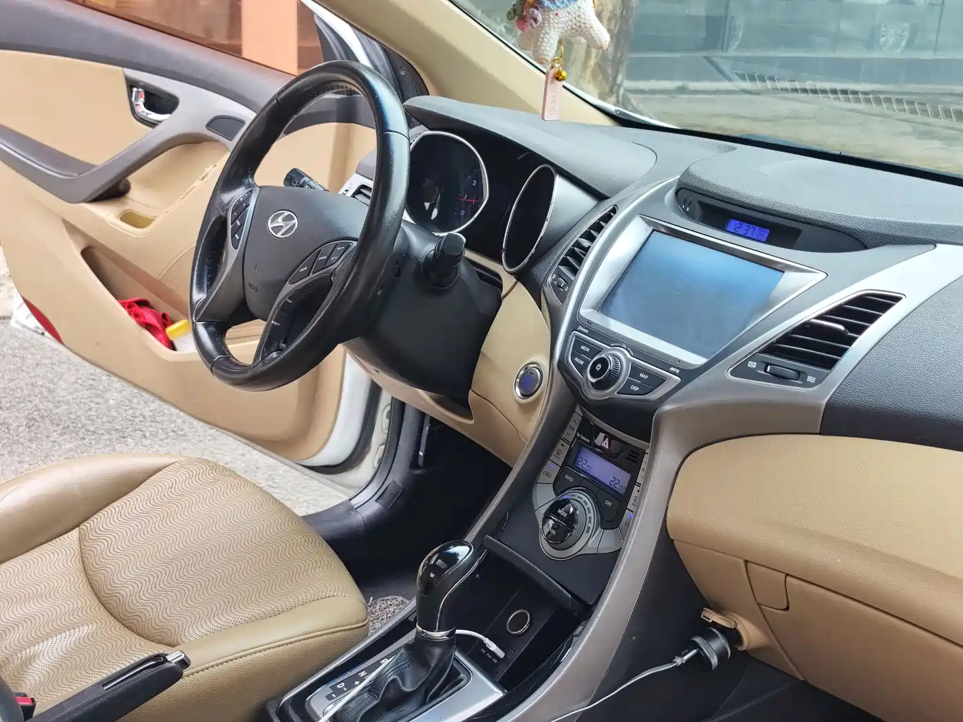 Hyundai Langdong 2013 1.6L Automatic Premium фото 8