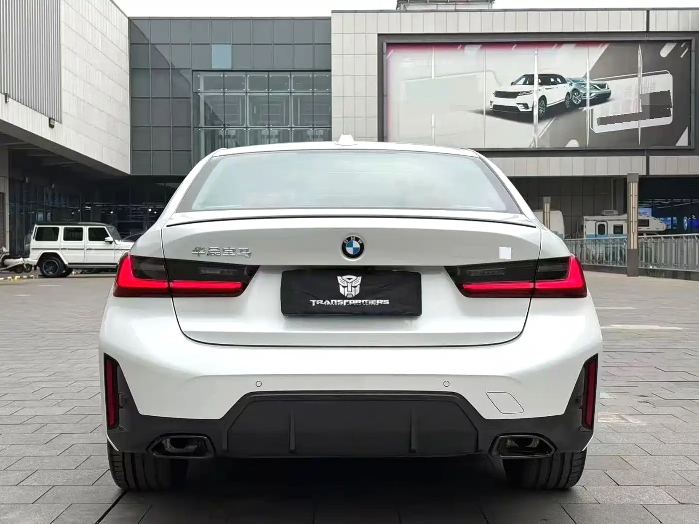 BMW 3 Series 2024 325Li M Sport Shadowline Package фото 8