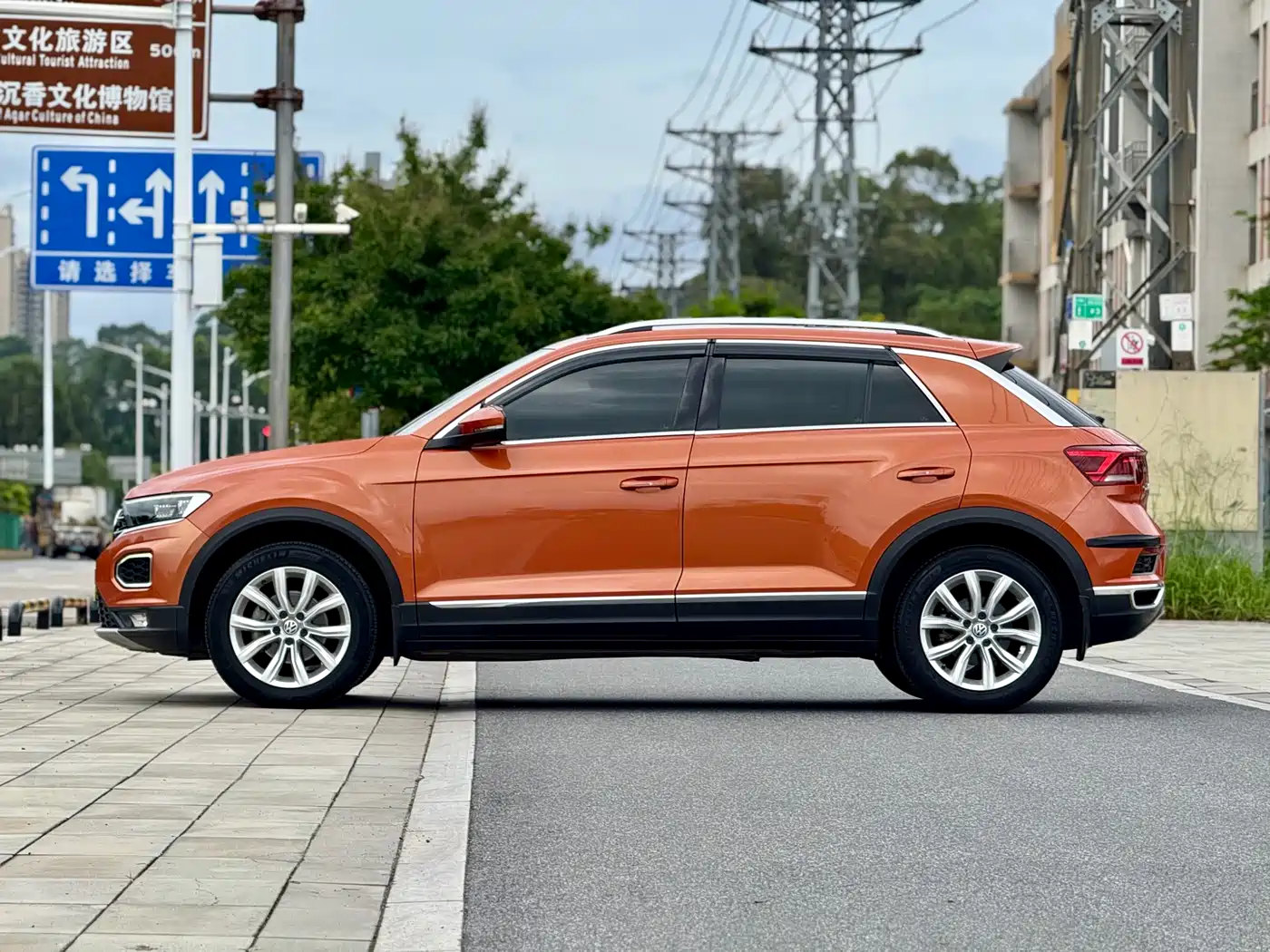 Volkswagen T-ROC 2018 230TSI DSG 2WD Progressive China VI фото 4