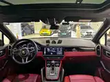 Фото 4 - Porsche Cayenne