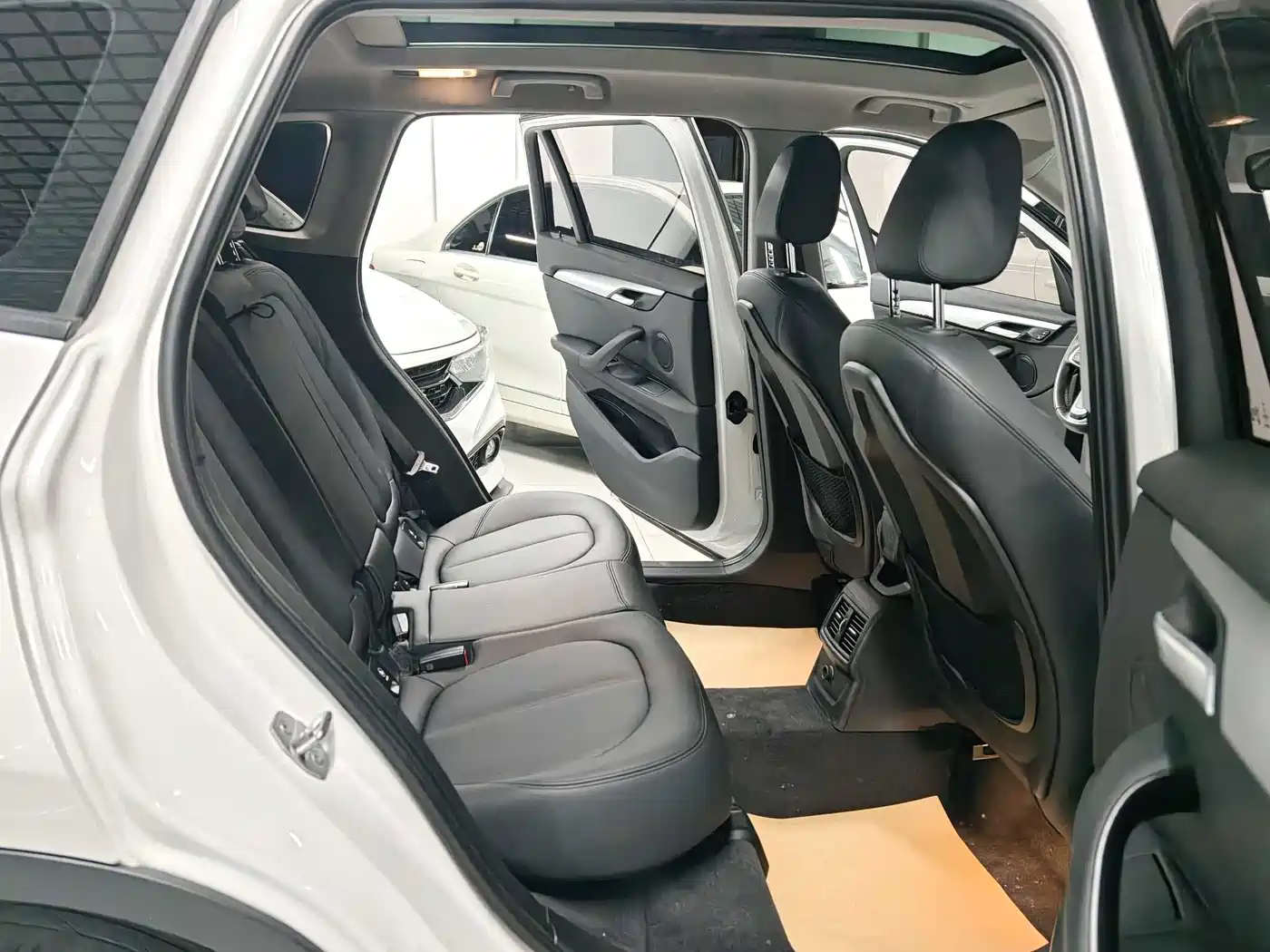 BMW X1 2016 sDrive18Li Fashion Model фото 9