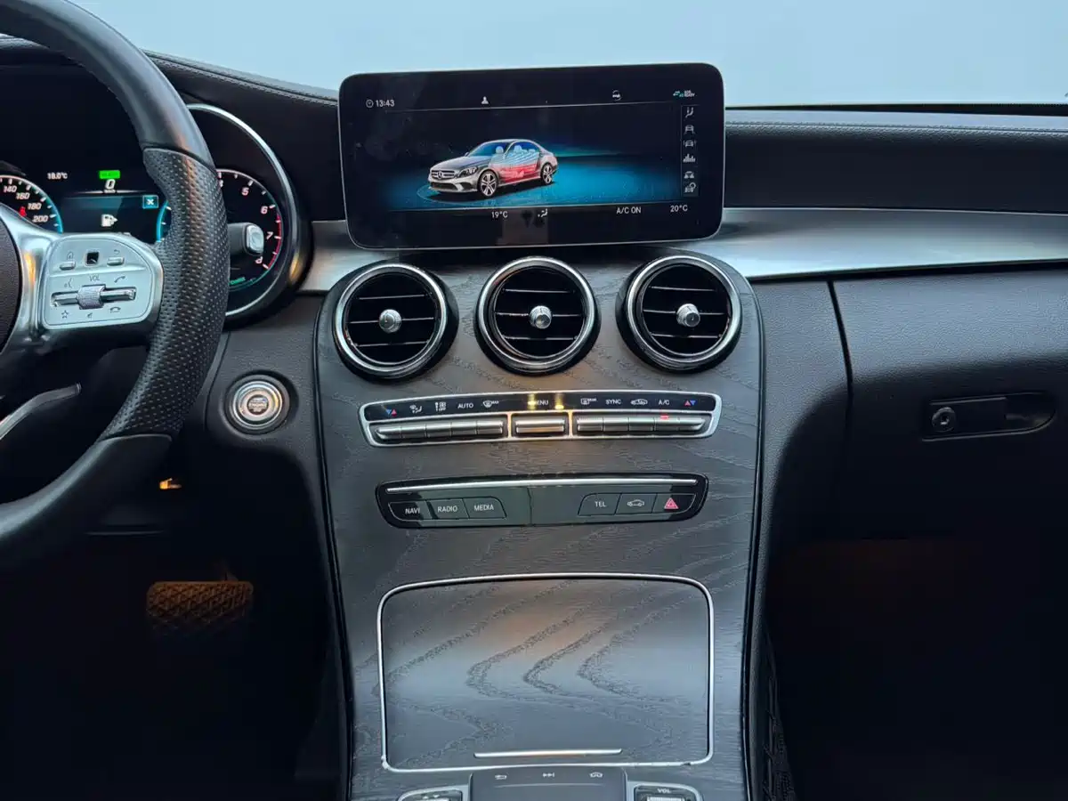 Mercedes-Benz C-Class 2020 C 260 L Sport фото 14