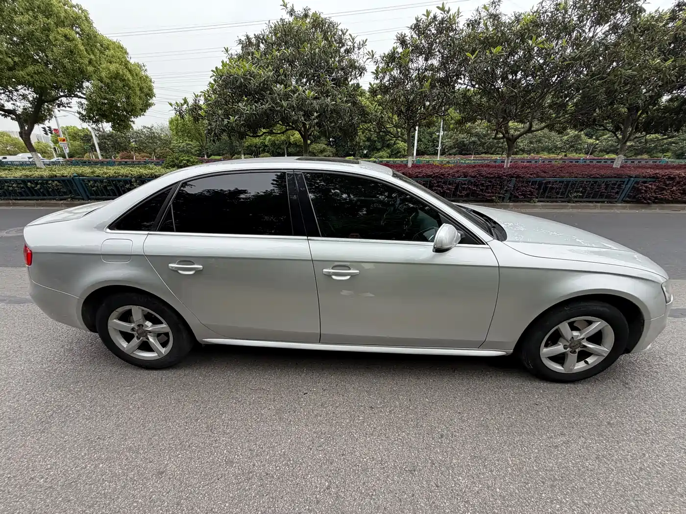 Audi A4L 2013 35 TFSI Automatic Comfort фото 5