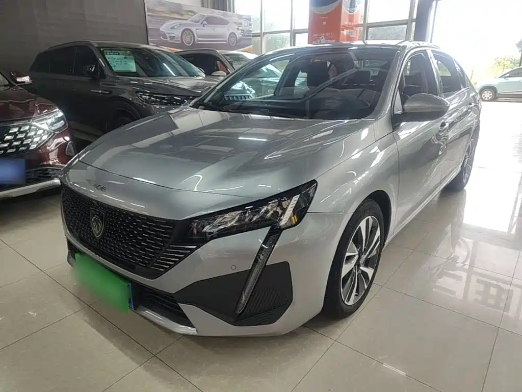 Peugeot 408 2024 2022 1.6T Light Chaser Edition