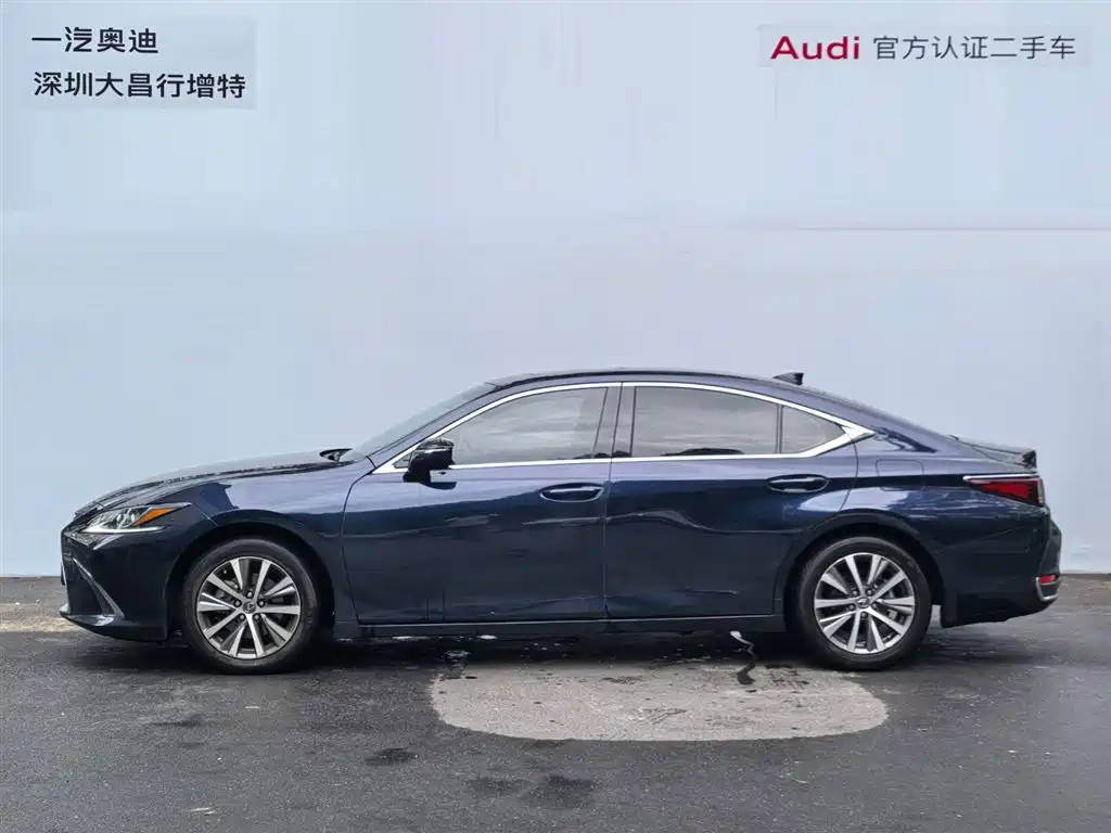 Photo 6 - Lexus ES