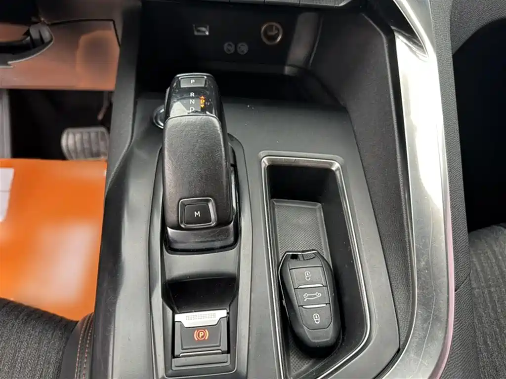 Peugeot 5008 2019 380THP 7-seat Elite Edition фото 7