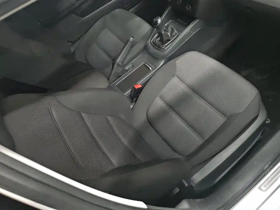 Volkswagen Sagitar 2018 1.6L Manual Fashion фото 8
