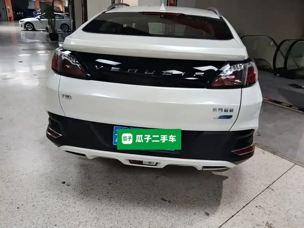 Venucia T90 2018 2018 2.0L CVT Smart Connection Intelligent Edition China V