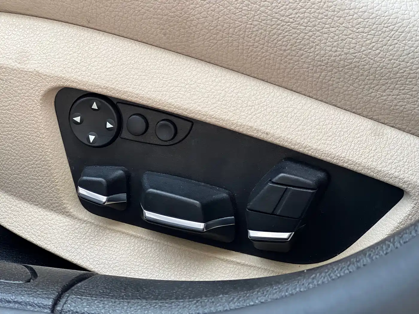 BMW 7 Series 2010 4.4T Hybrid фото 22