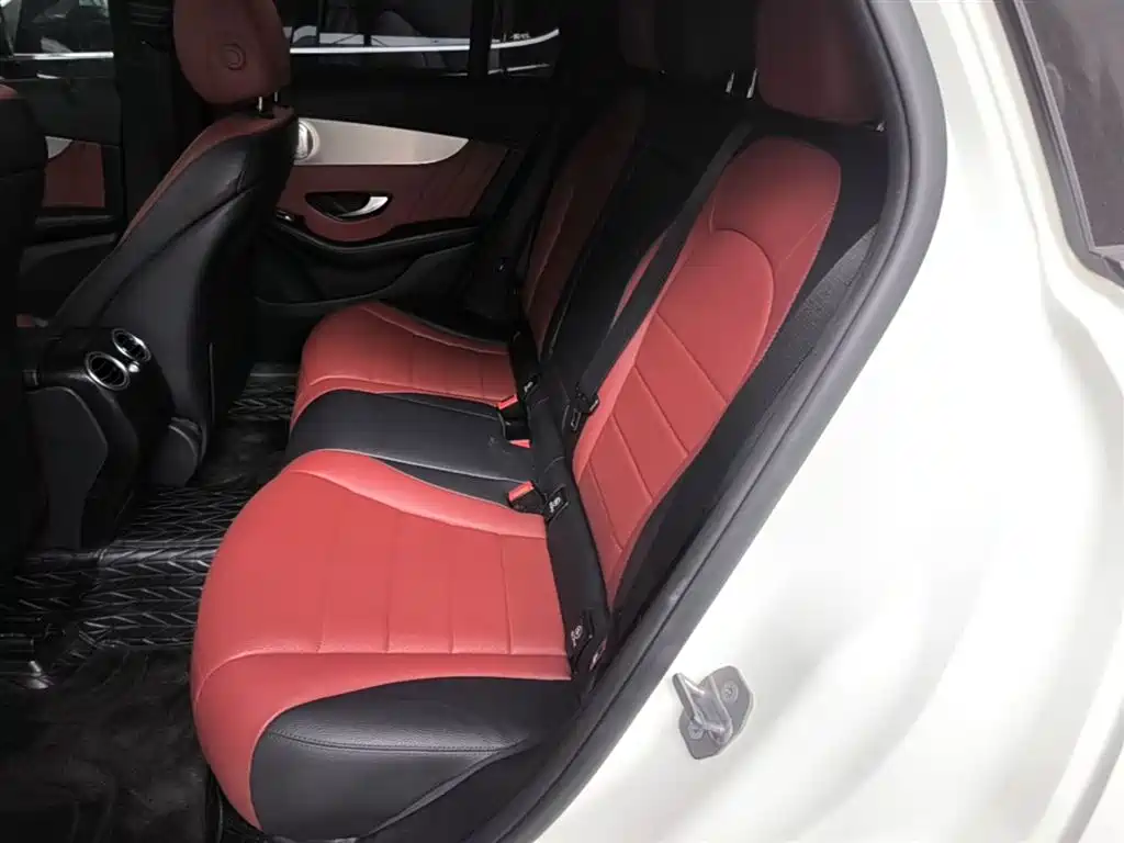 Mercedes-Benz GLC Coupe 2018 GLC 200 4MATIC Coupe SUV фото 17