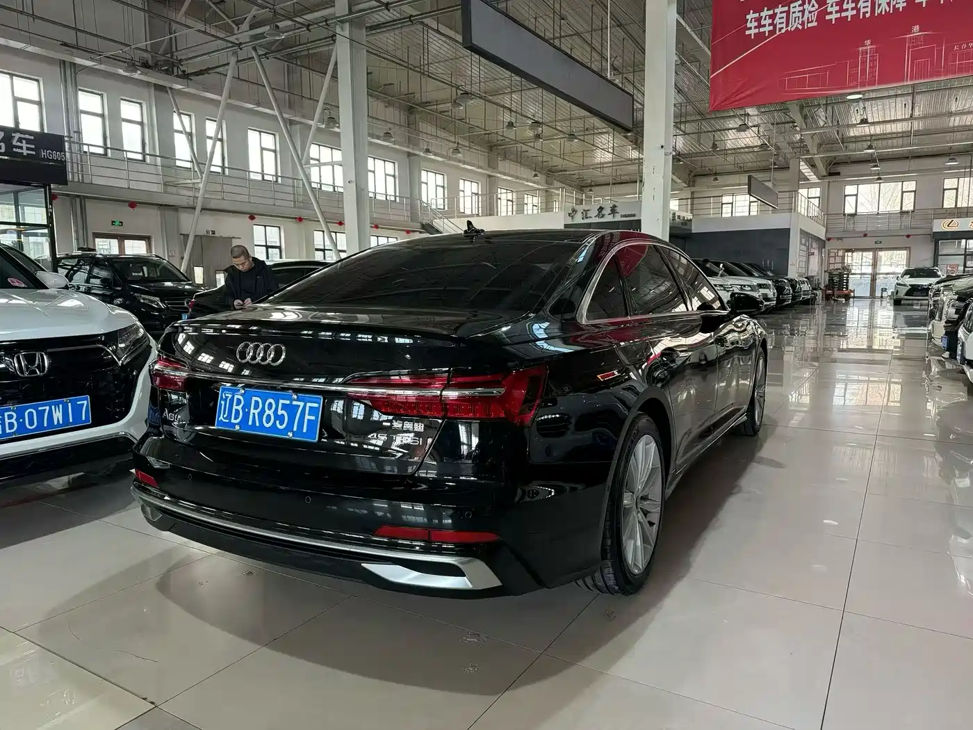 Audi A6L 2024 45 TFSI Premium Dynamic фото 9