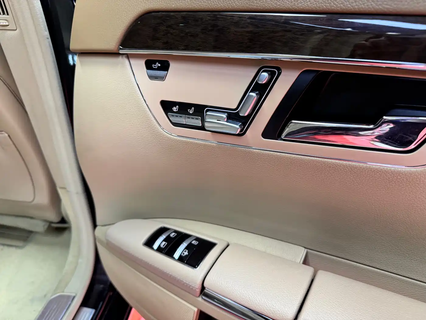 Mercedes-Benz S-Class 2010 S 300 L Luxury фото 37
