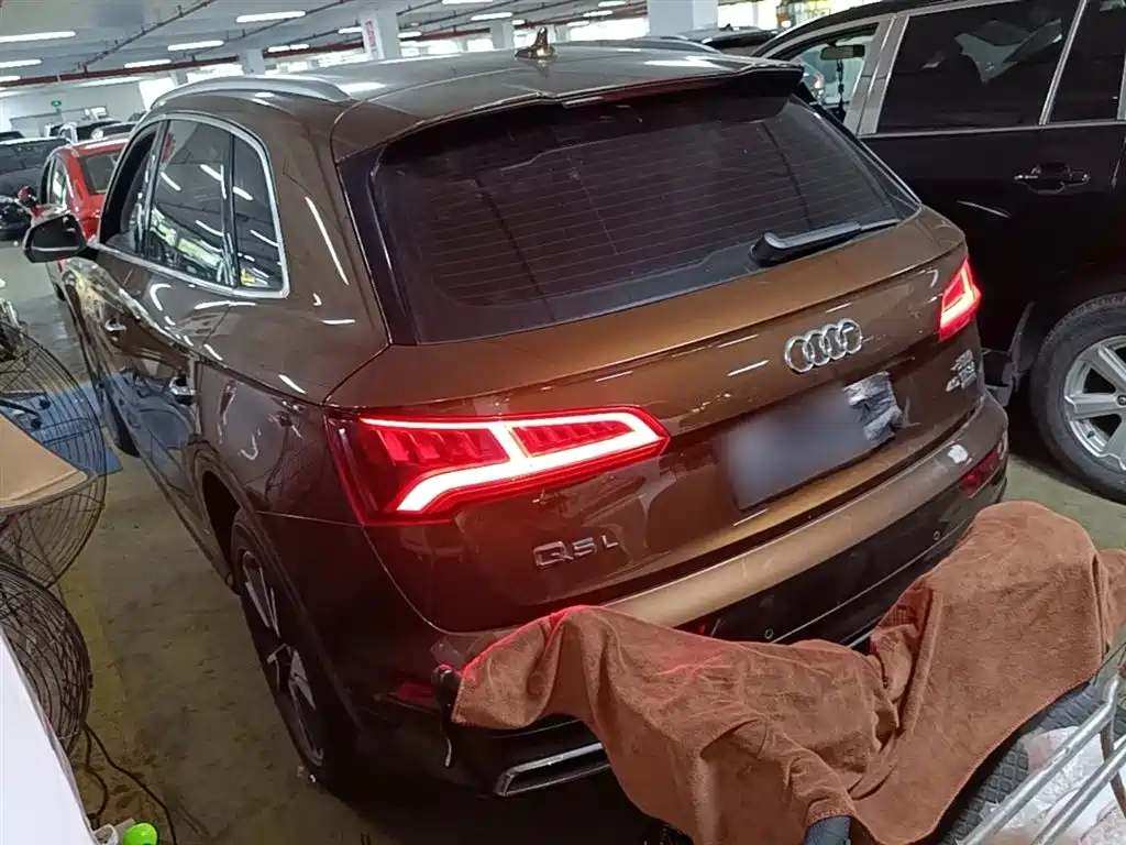 Audi Q5L 2018 40 TFSI Prestige Fashion (China V) фото 5