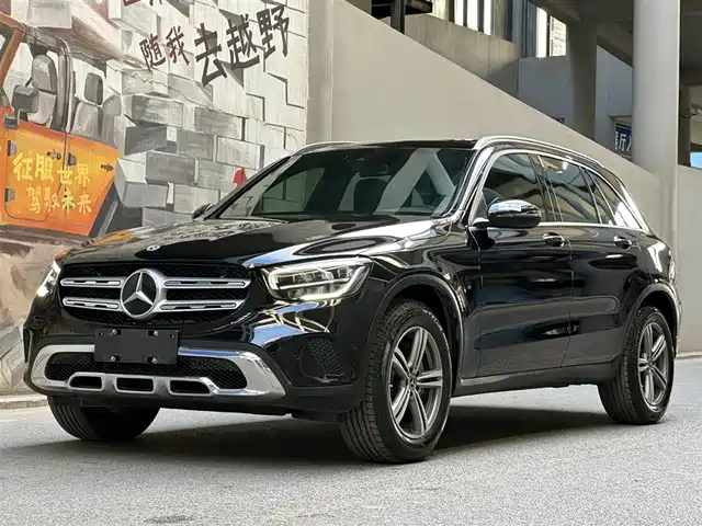 MERCEDES-BENZ GLC