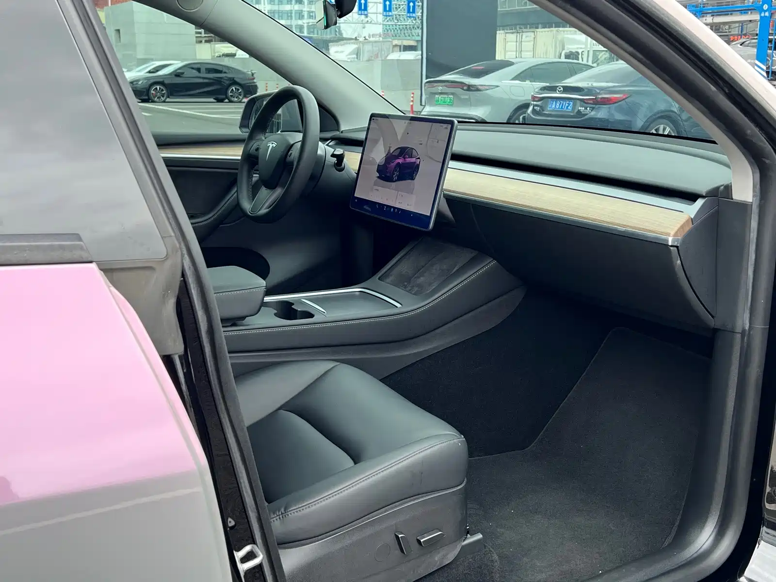 Фото 11 - Tesla Model Y