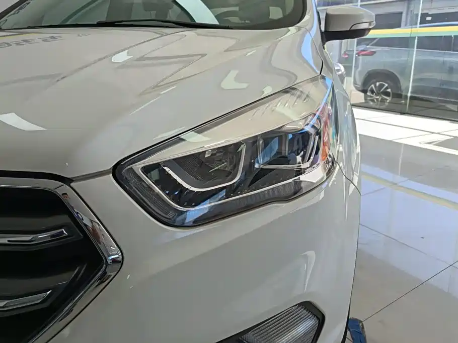 2021 Ford Kuga