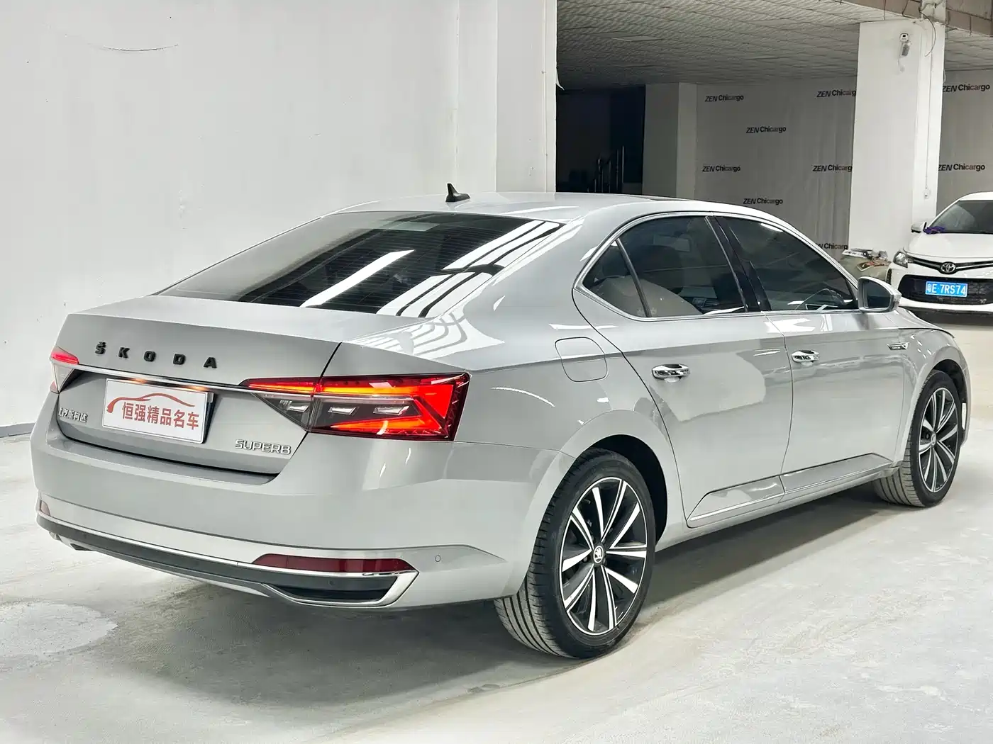 Škoda Superb 2022 TSI280 DSG Premium Edition фото 5