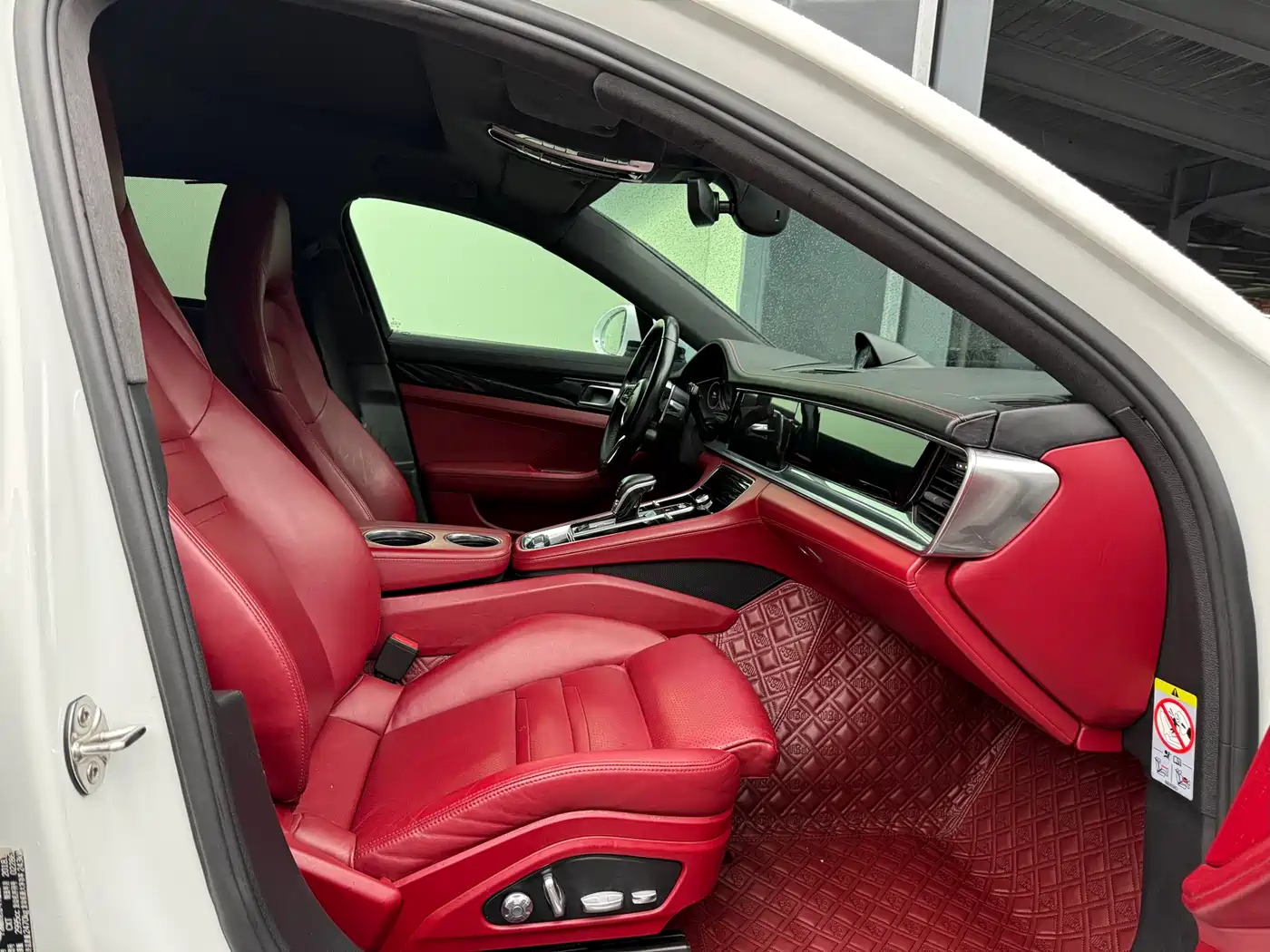 Porsche Panamera 2017 Panamera 4 Executive Long Wheelbase 3.0T фото 6
