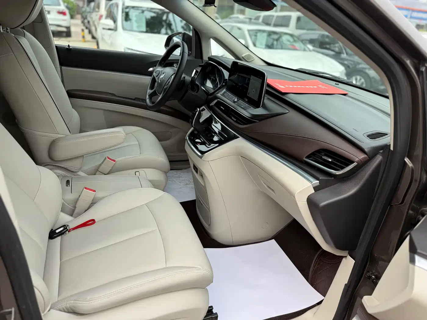 Buick GL8 2021 Land Business Class 652T Luxury фото 19
