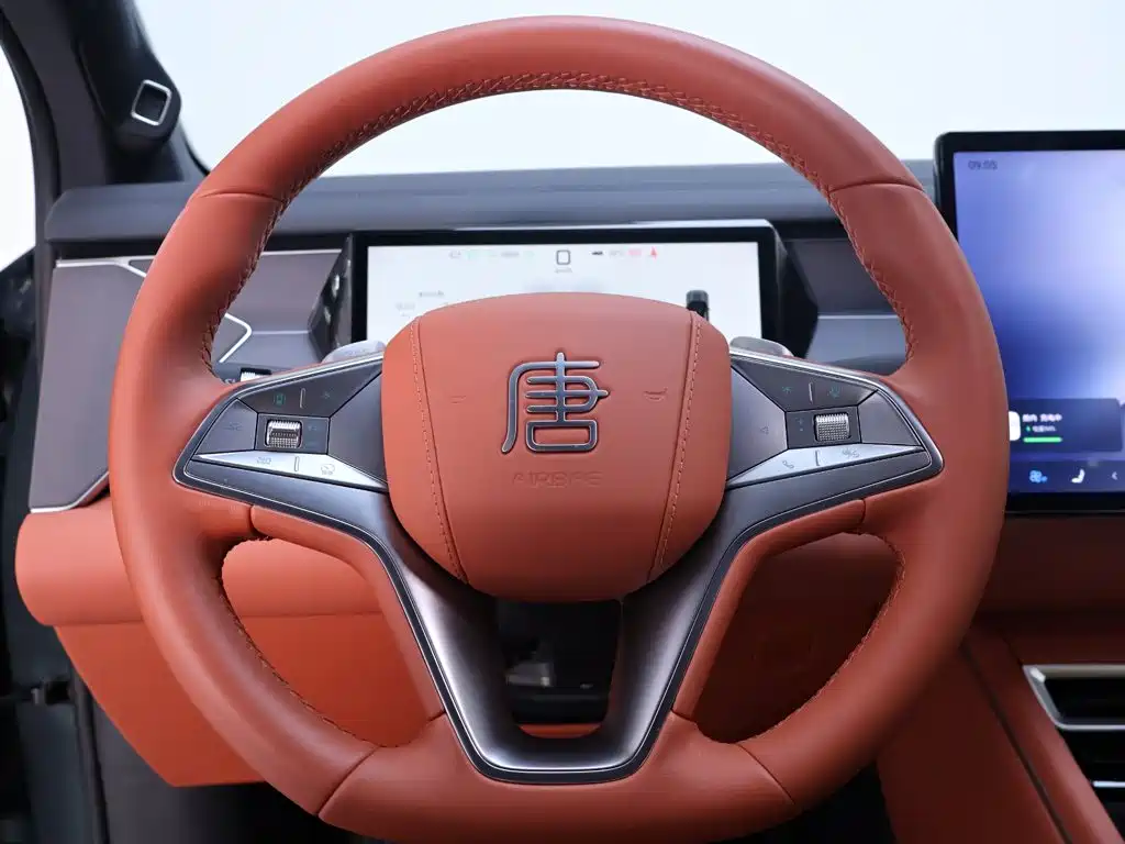 BYD Tang L 2025 2025 DM 175KM Drone Player Edition
