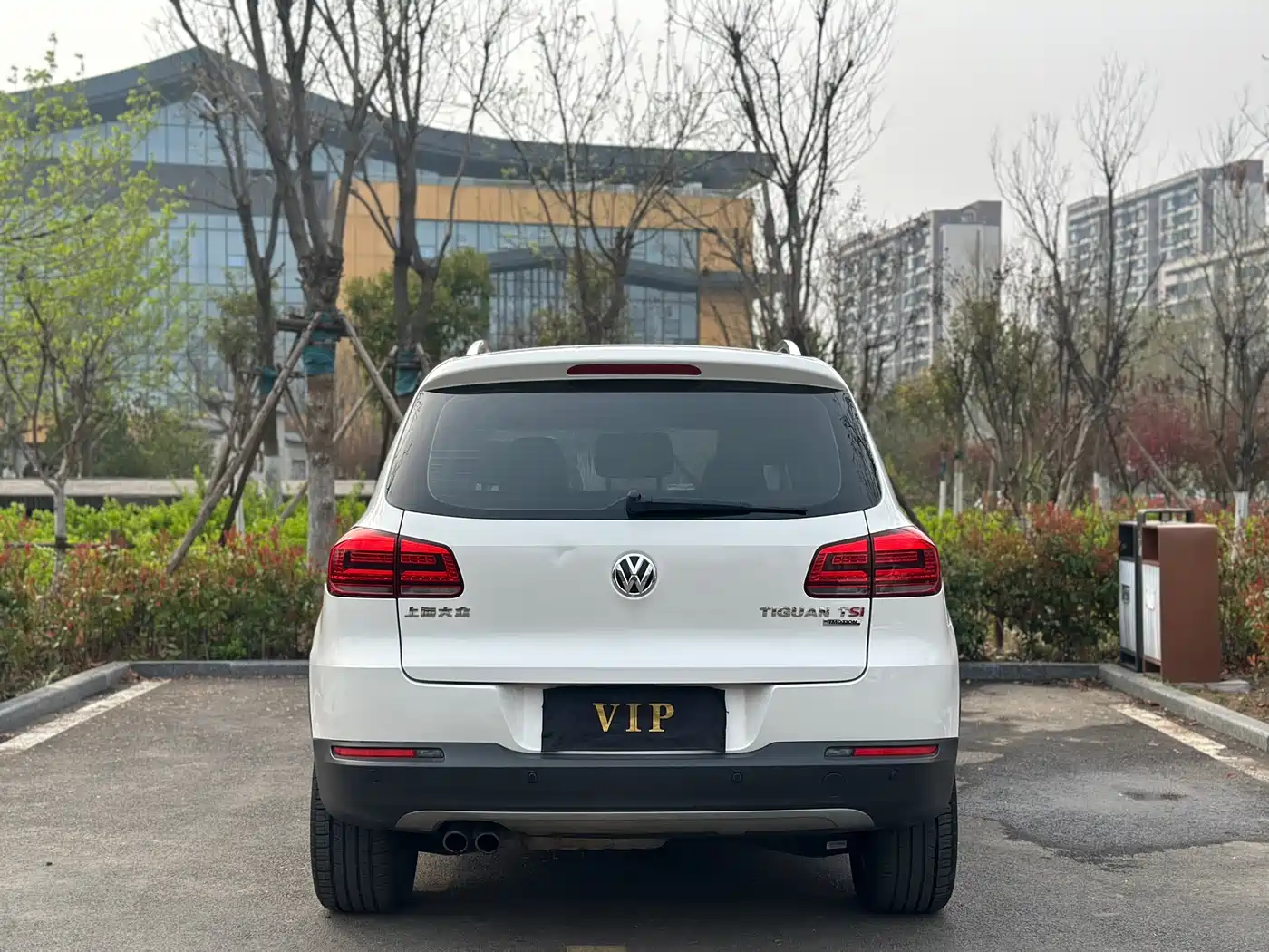 Volkswagen Tiguan 2015 1.8TSI Automatic 4WD Highline фото 8