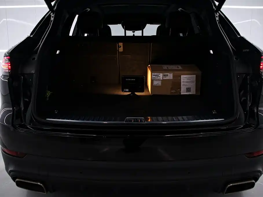 Porsche Cayenne New Energy 2023 Cayenne E-Hybrid 2.0T фото 15