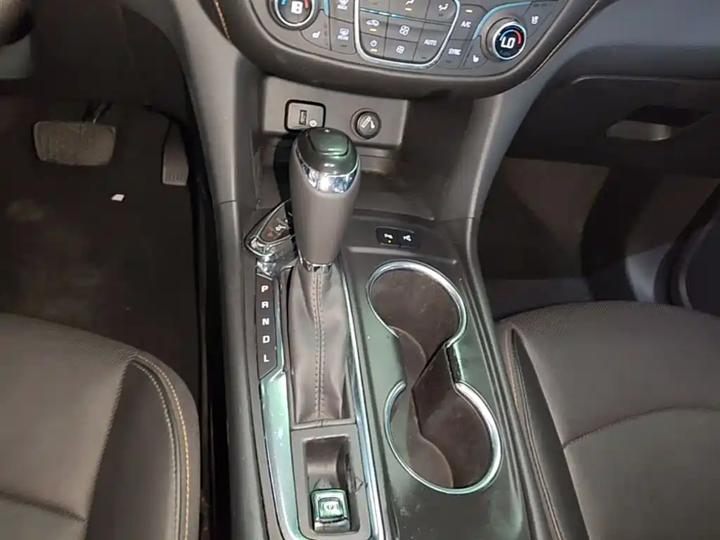 Chevrolet Equinox 2018 550T Automatic 4WD Guardian Edition фото 14