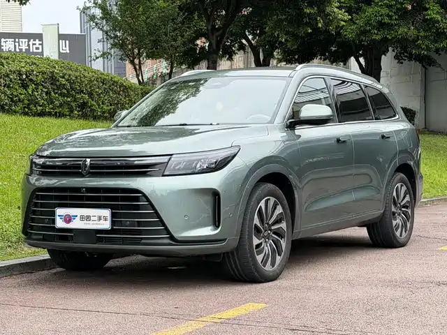 AITO M7 1.5T, задний привод, Plus, 5 мест