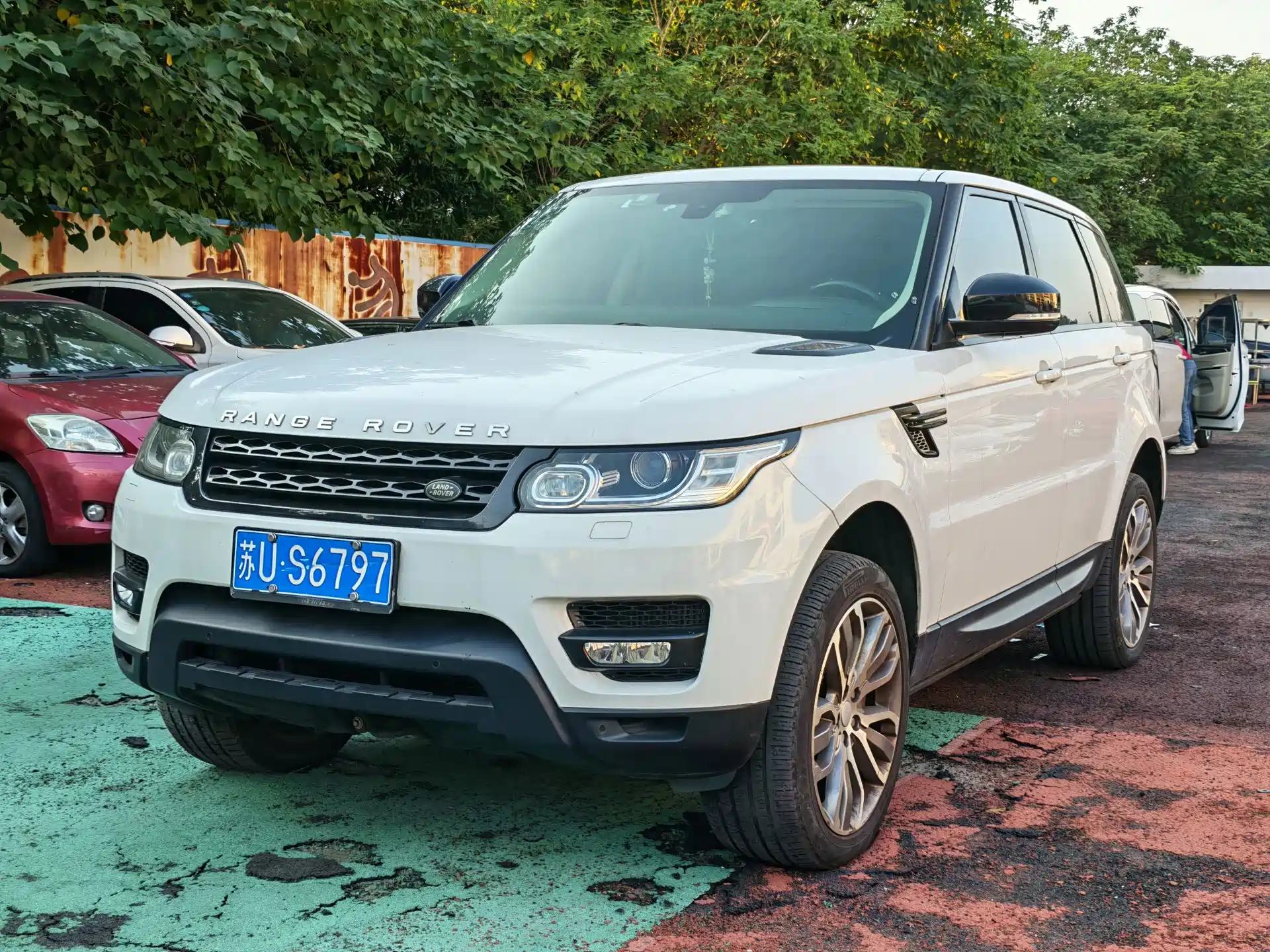 Photo 2 - Land Rover Range Rover Sport