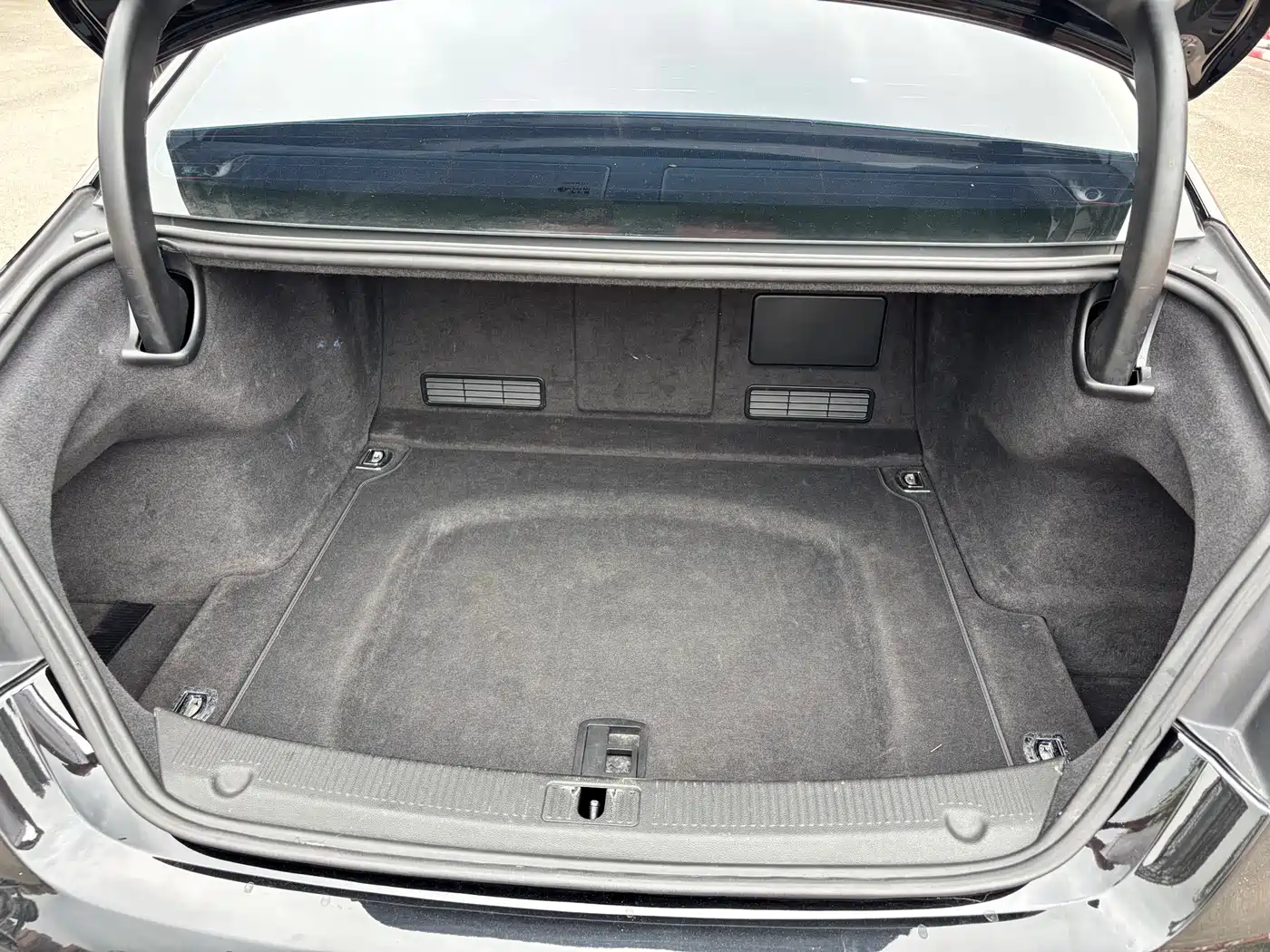 Audi A8 2013 A8L 45 TFSI quattro Comfort фото 15