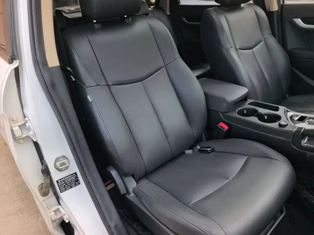 Dongfeng Aeolus Dongfeng Fengshen AX7 2015 2015 2.0L Automatic Smart Ease