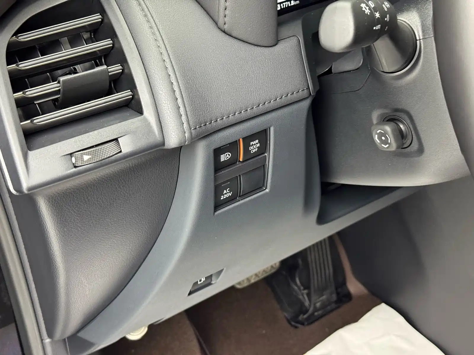 Фото 7 - Toyota Vellfire