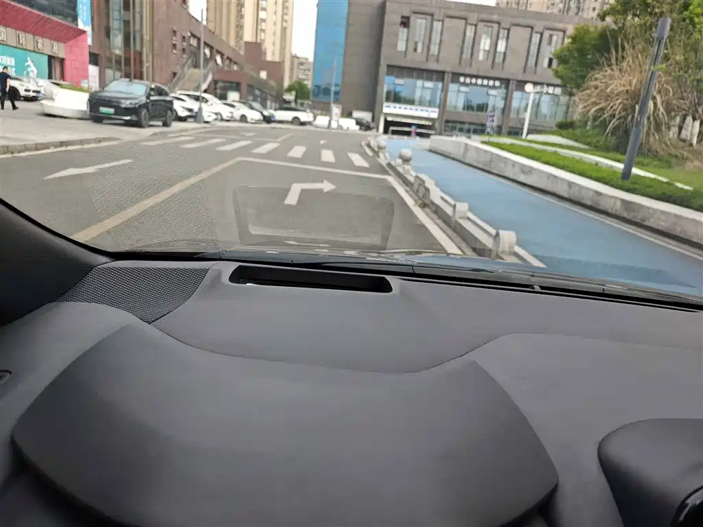 Toyota Levin 2019 Hybrid 1.8H E-CVT Tech Edition China VI фото 7