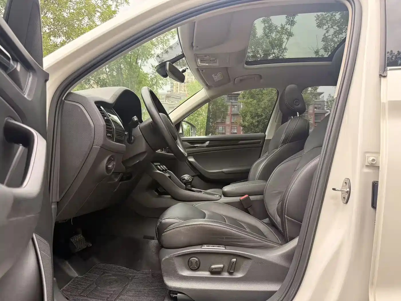 Škoda Kodiaq 2018 Facelift TSI330 5-seat 2WD Premium Luxury Edition фото 16