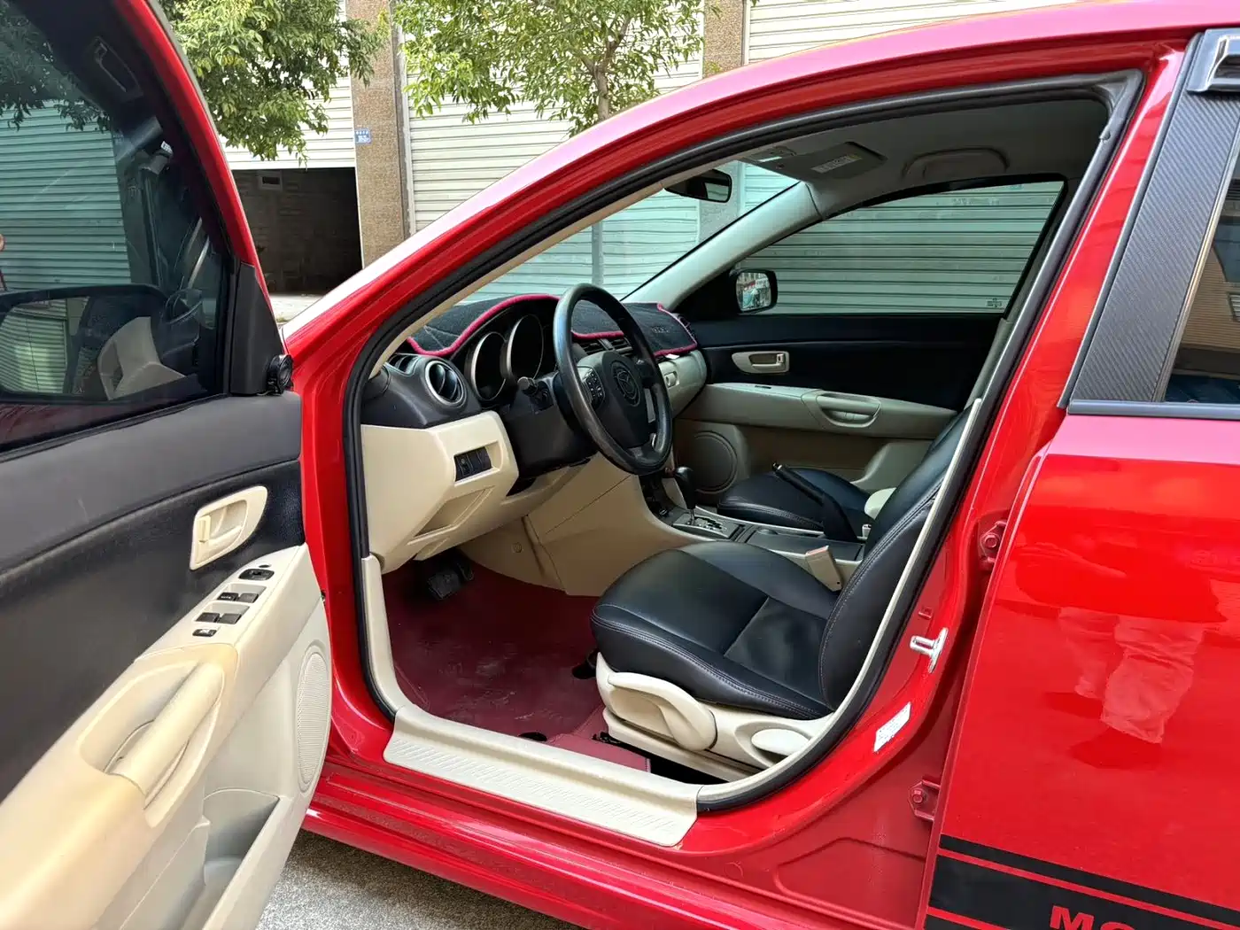 Photo 14 - Mazda 3