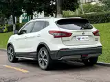 Photo 4 - Nissan Qashqai