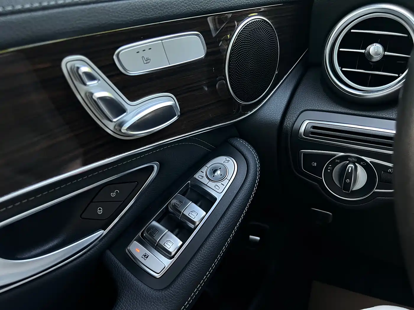 Mercedes-Benz GLC 2017 GLC 260 4MATIC Dynamic фото 19
