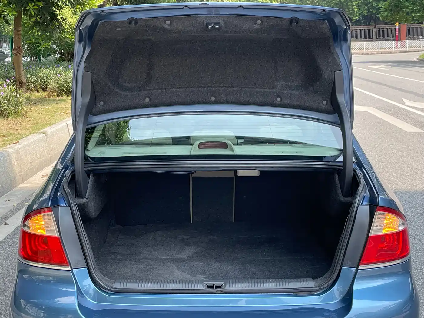 Фото 17 - Subaru Legacy