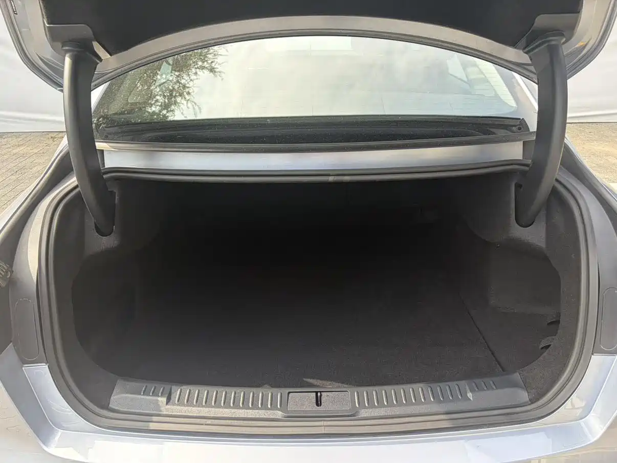 Lincoln Z 2025 2025 2.0T Premium Edition